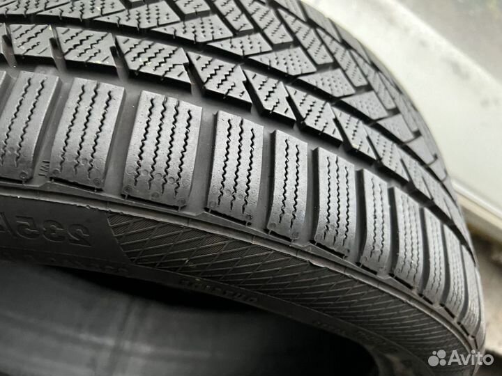 Continental ContiWinterContact TS 830 P 235/40 R19