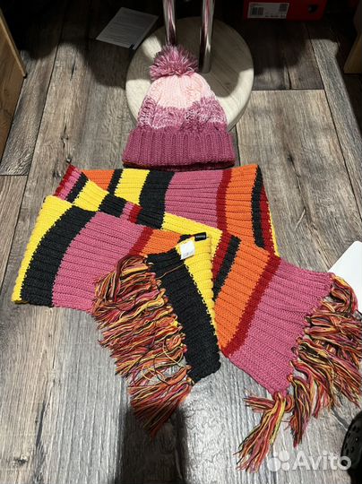 Комплект шапка и шарф / снуд