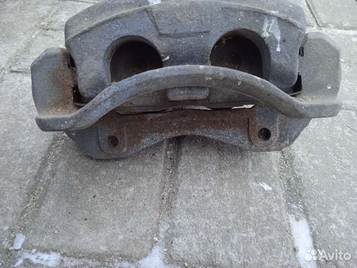 Суппорт тормозной передний ssangyoung kyron