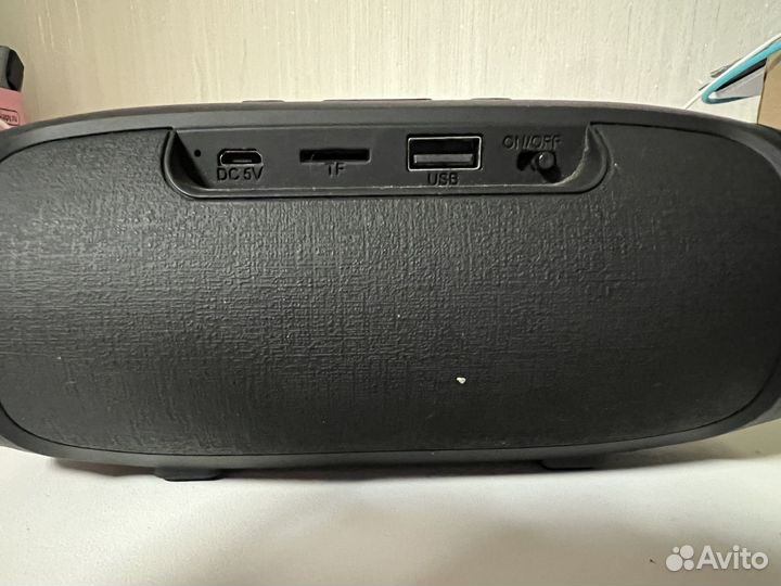 Портативная колонка jbl