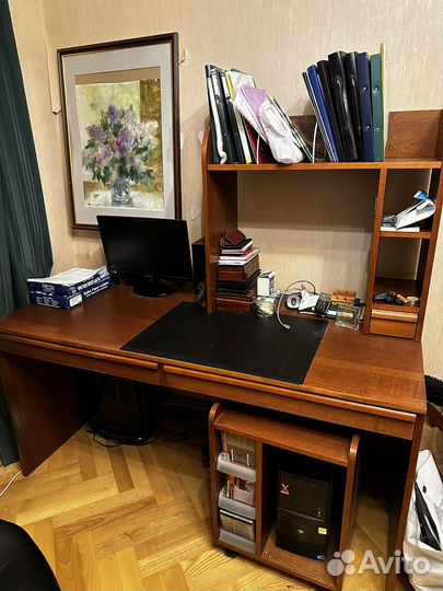 Компьютерный стол дерево