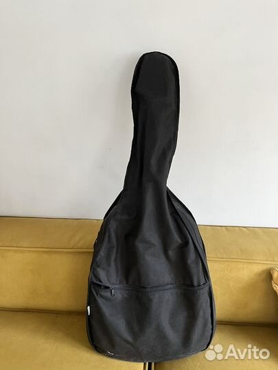 Акустическая гитара