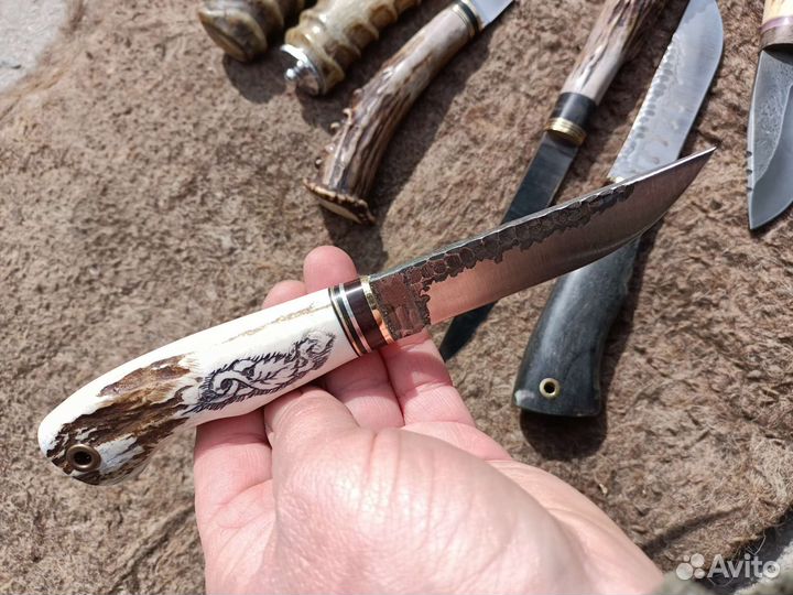 Нож с рукоятью из рога