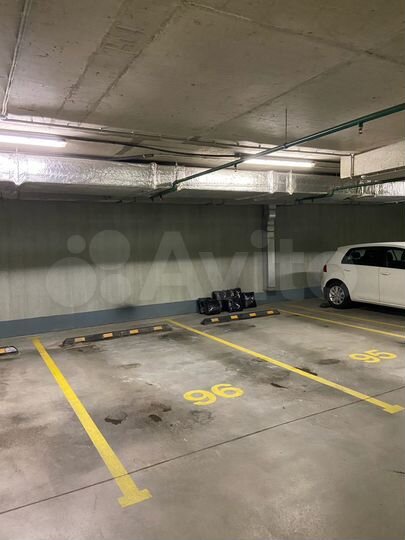 Машиноместо, 18 м²