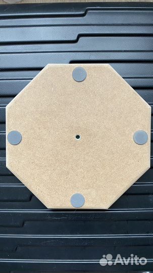 Тренировочный пэд и барабанные палочки