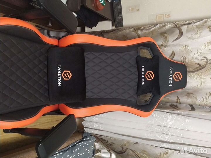 Компьютерное кресло новое