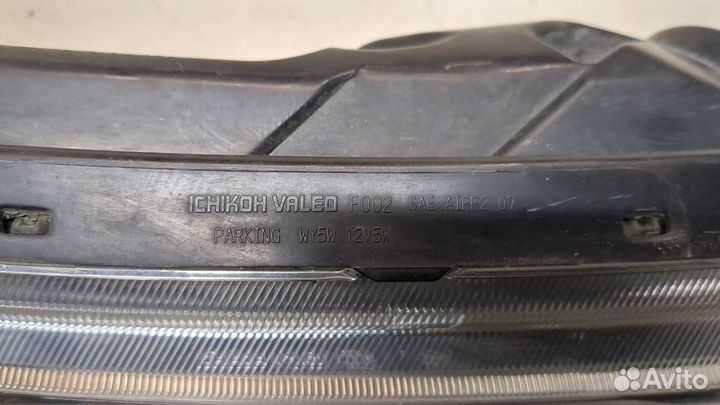 Поворот левый Nissan Juke, 2011