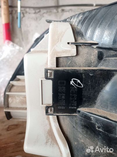 Задний левый фонарь на volkswagen polo седан