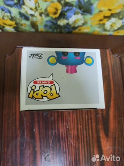 Funko pop fnaf blacklight freddy