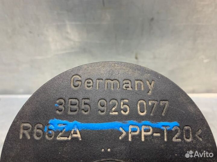 Гнездо прикуривателя Volkswagen Passat B5