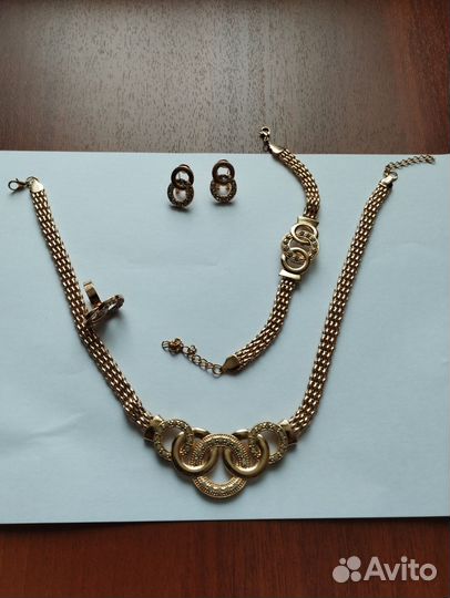 Колье ожерелье бижутерия