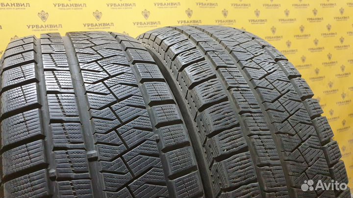 Pirelli Ice 215/65 R16 95Q