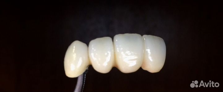 Зубной техник