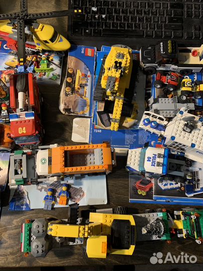 Много наборов Lego city