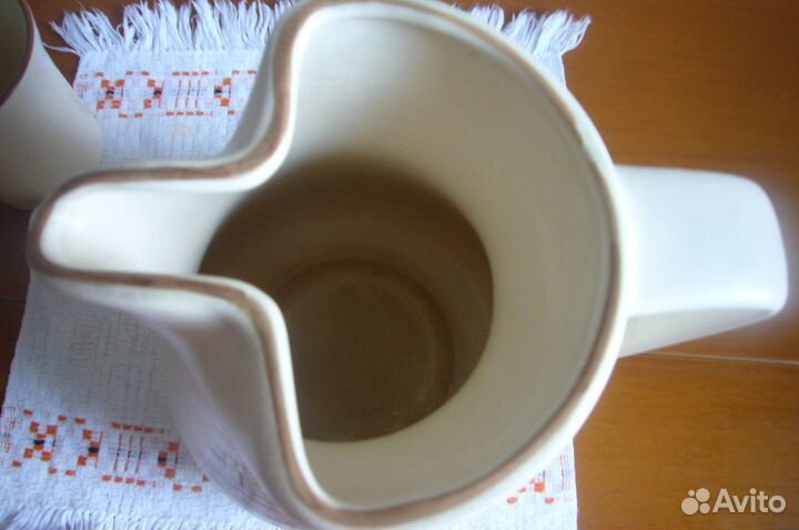 Кувшин и стаканы из Югославии, 