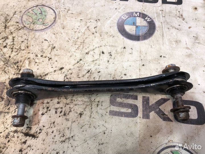 Тяга задняя поперечная задняя Skoda Octavia A7