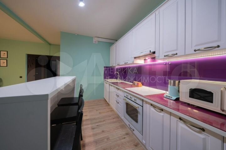 3-к. квартира, 89 м², 9/17 эт.