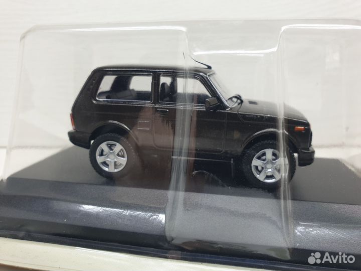 LADA 4x4 (нива) urban 2121 1/43 модель деагостини