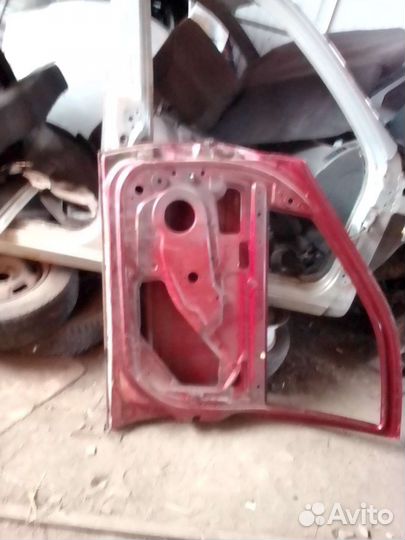 Двери на LADA калину седан