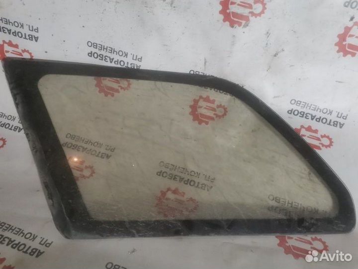 Стекло боковое заднее левое Mitsubishi Libero 4G93