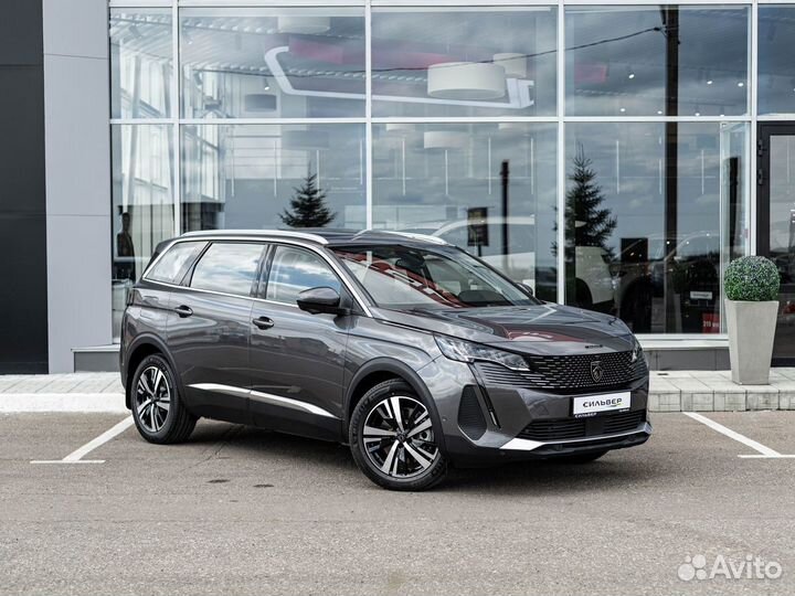 Peugeot 5008 1.8 AT, 2023