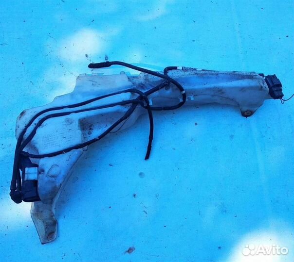 Бачок омывателя лобового стекла 4m5113k163ac