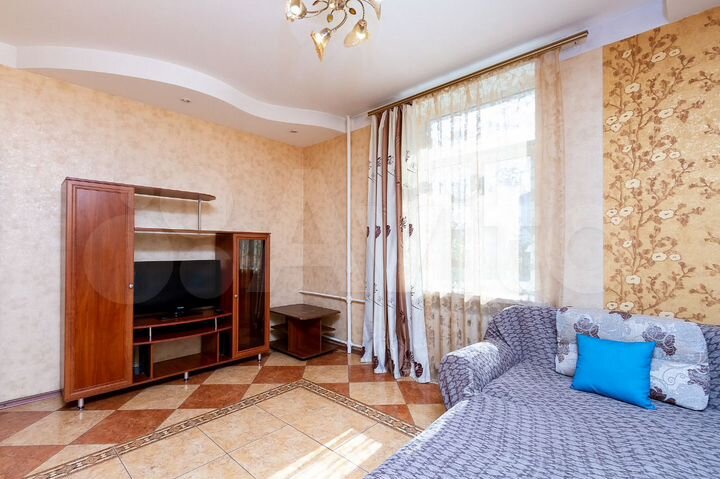 2-к. квартира, 60 м², 3/6 эт.