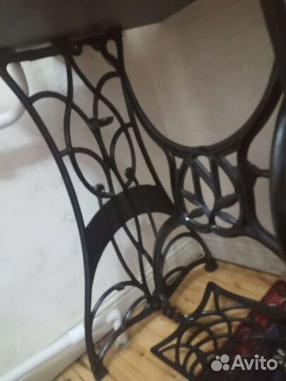 Чугунная станина от швейной машинки