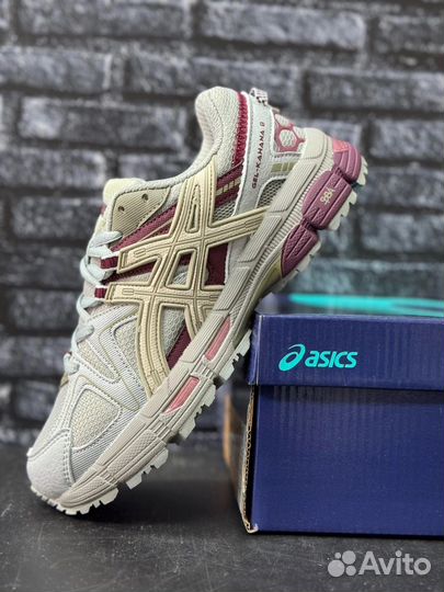 Кроссовки Asics женские luxe