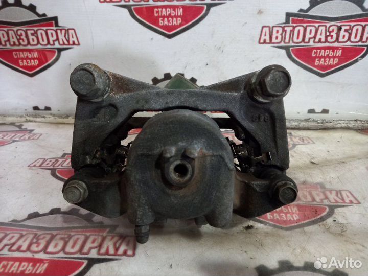 Суппорт тормозной передний правый Nissan Murano