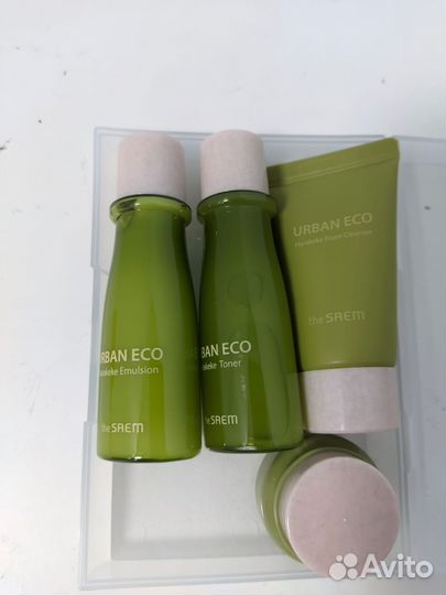 Дорожный набор The Saem Urban Eco Harakeke