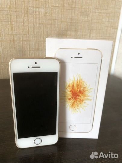 iPhone SE, 32 ГБ