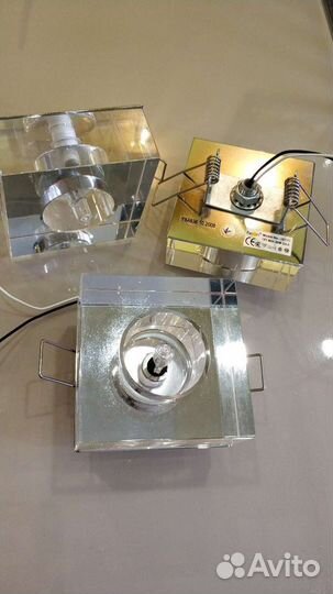 Светильник встраиваемый