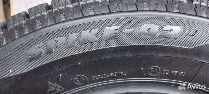 Bridgestone Blizzak Spike-02 185/65 R15 88T