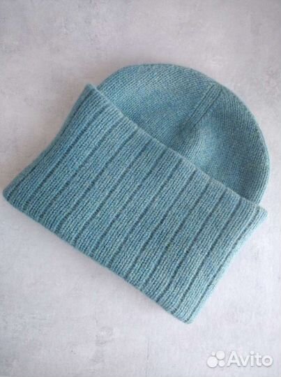 Шапка женская вязаная ручная работа