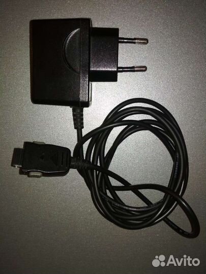 Зарядные устройства для разных мобильных телефонов