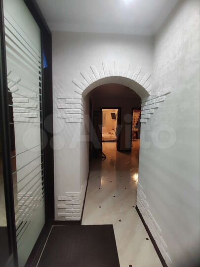 2-к. квартира, 64 м², 6/16 эт.