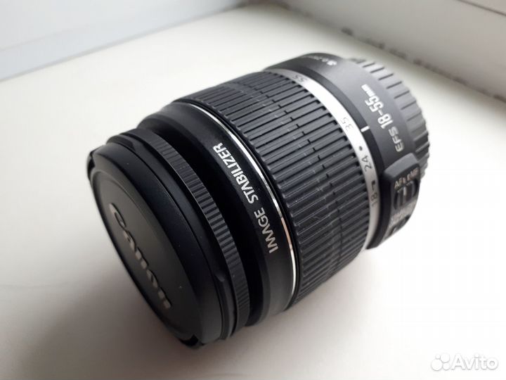 Объектив Canon EF-S 18-55mm f/3.5-5.6 IS
