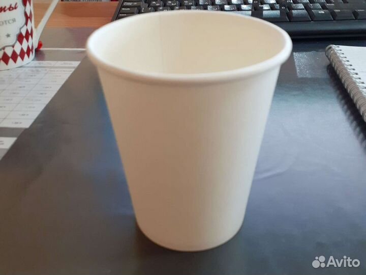 Бумажные стаканы