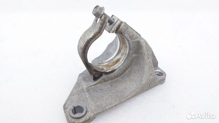 Б/У Б/У Кронштейн промежуточного вала Состояние