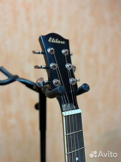 Электроакустическая гитара