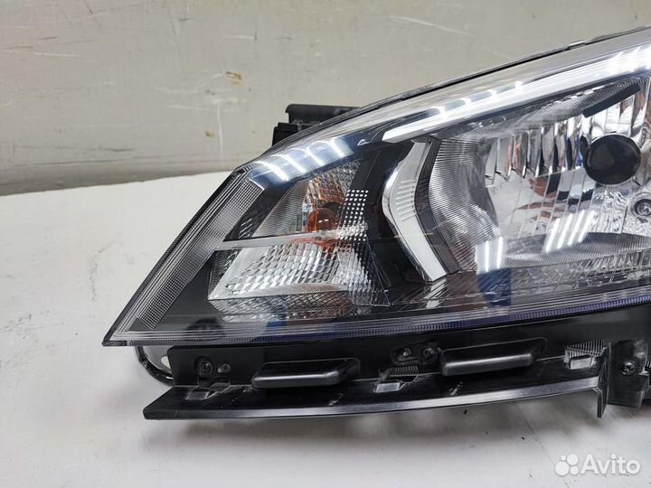 Фара левая KIA RIO 4 2020-нв