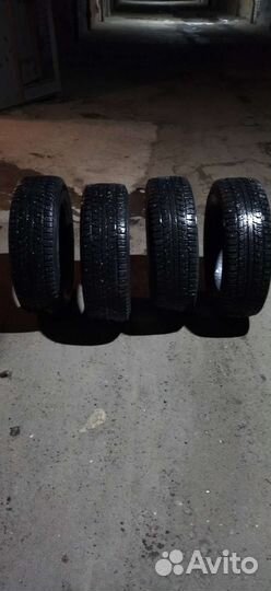 Dunlop SP Winter Ice 01 205/60 R16