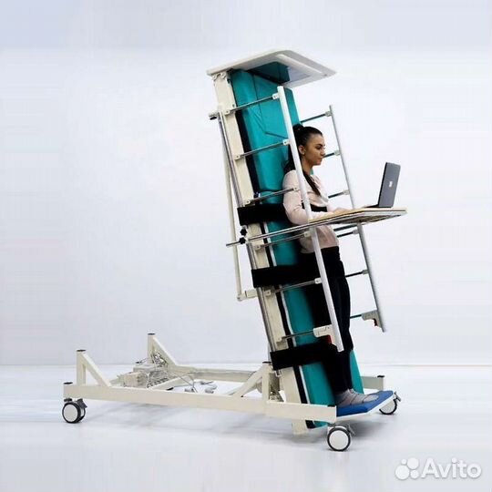 Медицинская кровать функциональная для лежачих