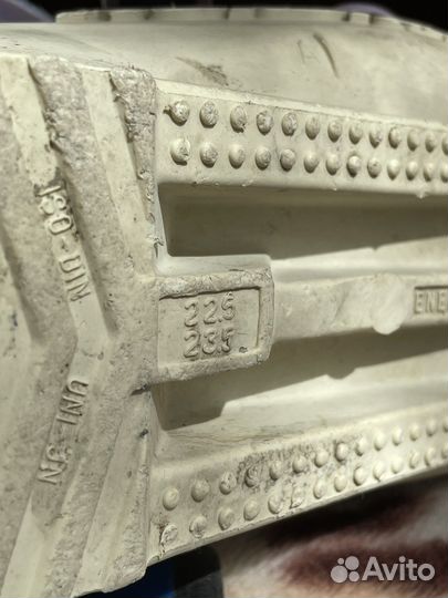 Горные лыжи и сноуборд