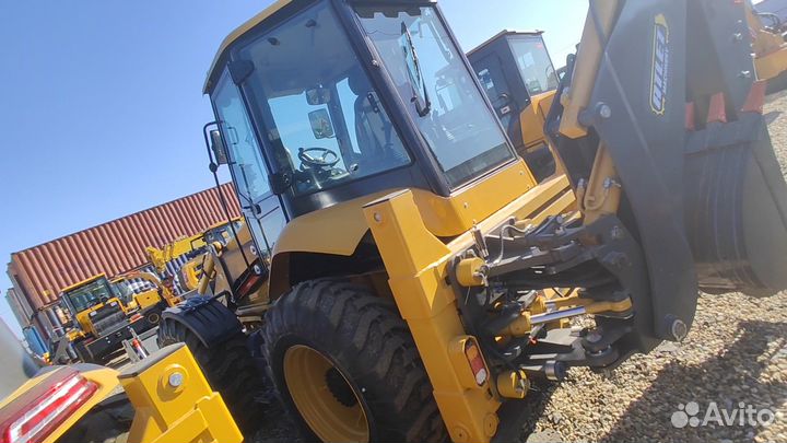 Экскаватор-погрузчик CASE 695SM, 2023