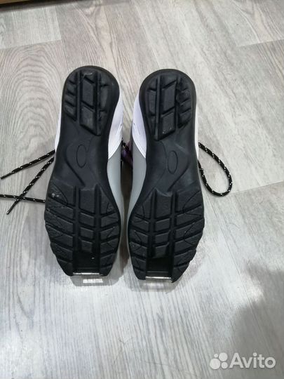 Лыжные ботинки классические