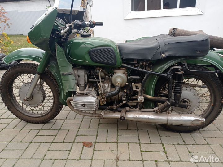 Мотоцикл Днепр 11