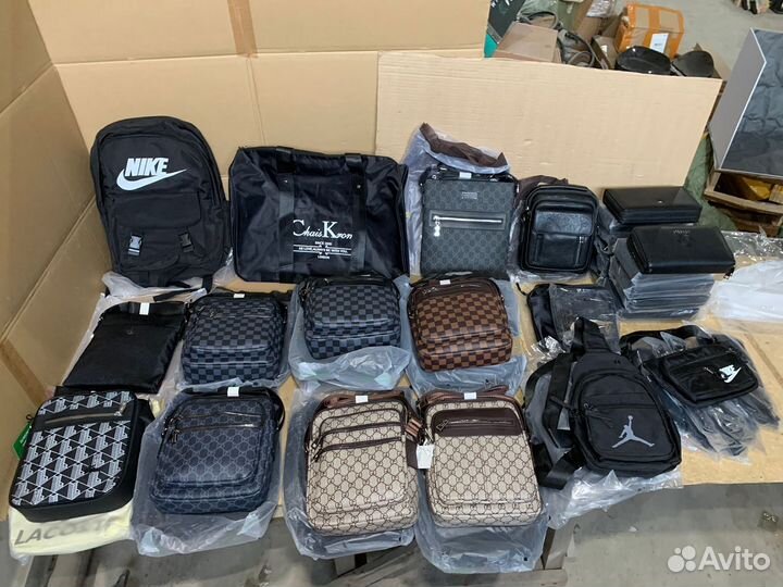 Лот из новых сумок 36ед