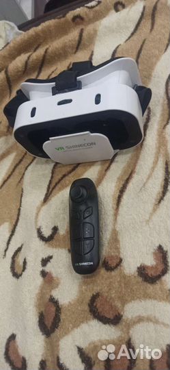 Виар очки с джойстиком